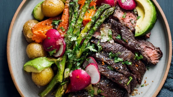 Strategic Keto Weeknights: Effortless Flavor, Metabolic Benefits